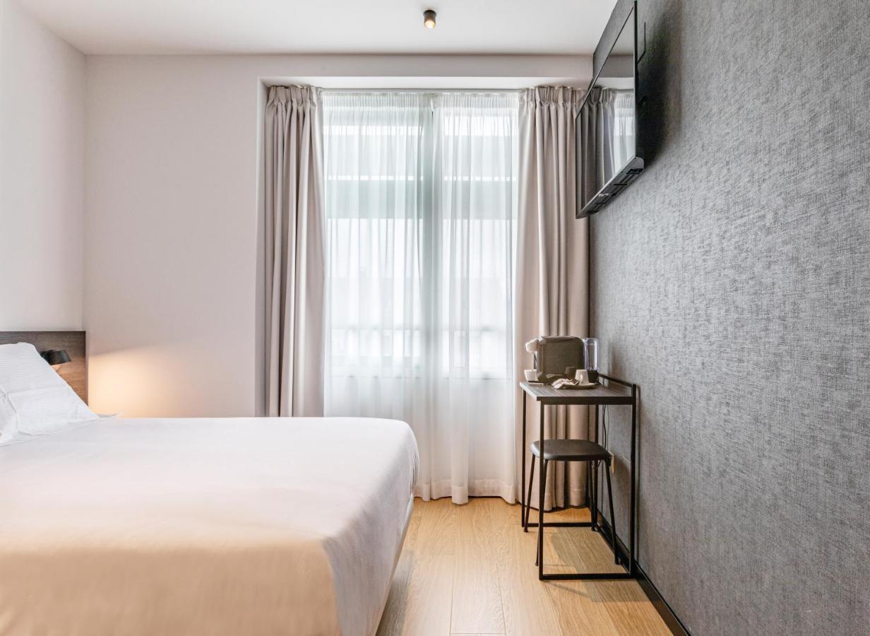 Hotel Forum Ceao Луго Экстерьер фото