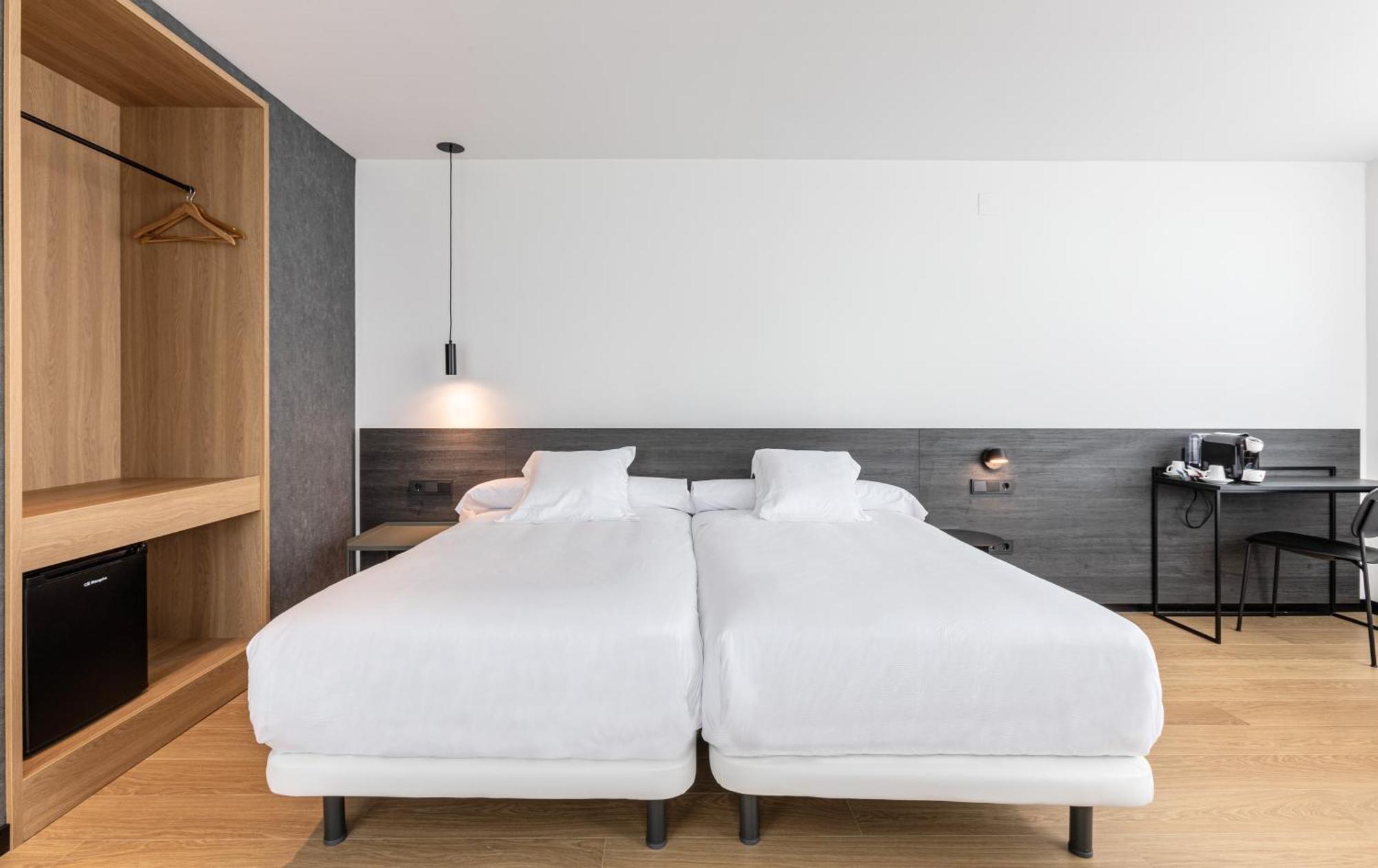 Hotel Forum Ceao Луго Экстерьер фото
