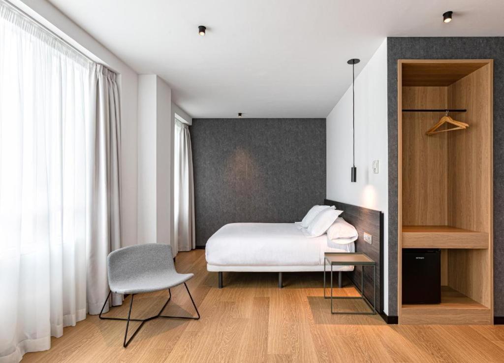Hotel Forum Ceao Луго Экстерьер фото